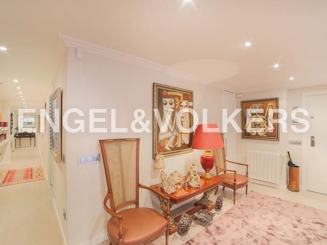 2 slaapkamer Appartement te koop in El Pla del Remei, Valencia stad met garage - € 990.000 (Ref: 8234875)