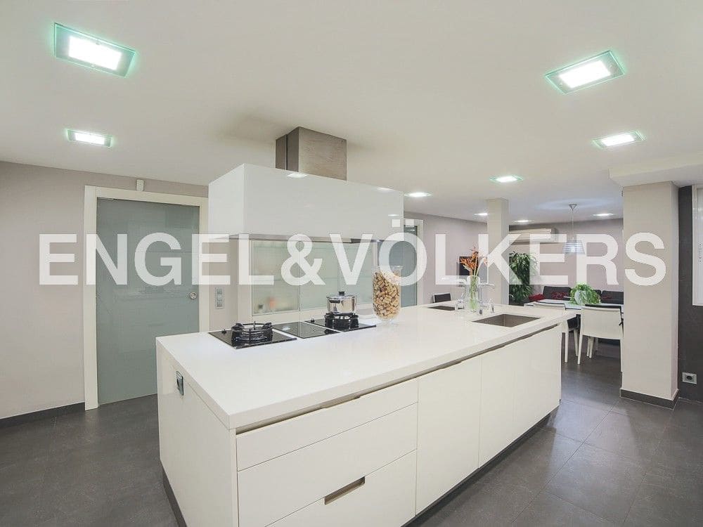 2 soveværelse Lejlighed til salg i Valencia by med garage - € 1.100.000 (Ref: 8234875)