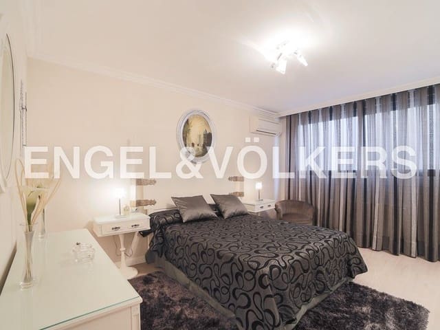 2 slaapkamer Appartement te koop in El Pla del Remei, Valencia stad met garage - € 990.000 (Ref: 8234875)