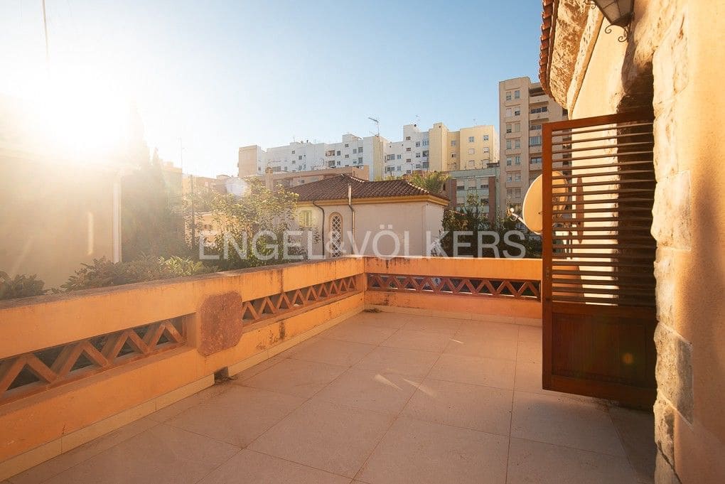 Casa de 4 habitaciones en Castelló de la Plana en venta con garaje - 650.000 € (Ref: 8234967)