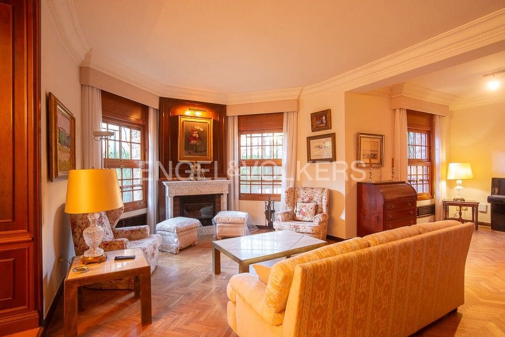 Casa de 4 habitaciones en Castelló de la Plana en venta con garaje - 650.000 € (Ref: 8234967)
