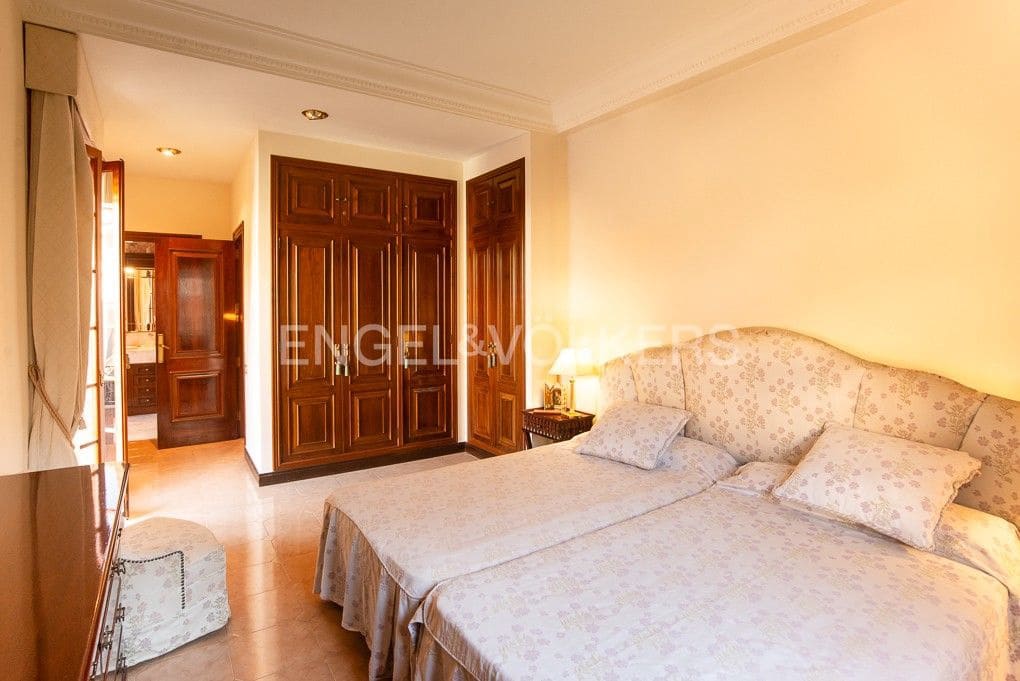 Casa de 4 habitaciones en Castelló de la Plana en venta con garaje - 650.000 € (Ref: 8234967)