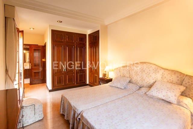 Casa de 4 habitaciones en Este, Castelló de la Plana en venta con garaje - 650.000 € (Ref: 8234967)