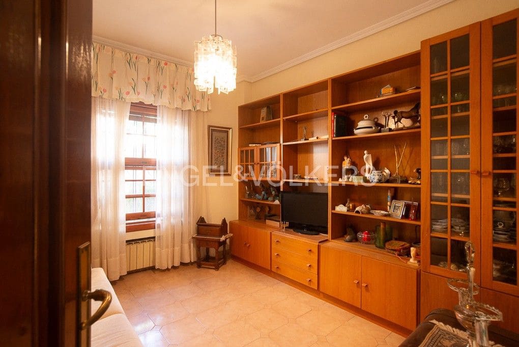 Casa de 4 habitaciones en Castelló de la Plana en venta con garaje - 650.000 € (Ref: 8234967)