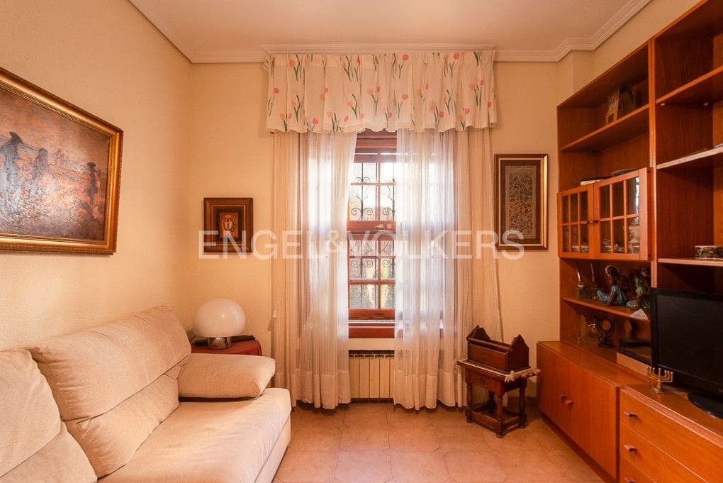 Casa de 4 habitaciones en Castelló de la Plana en venta con garaje - 650.000 € (Ref: 8234967)
