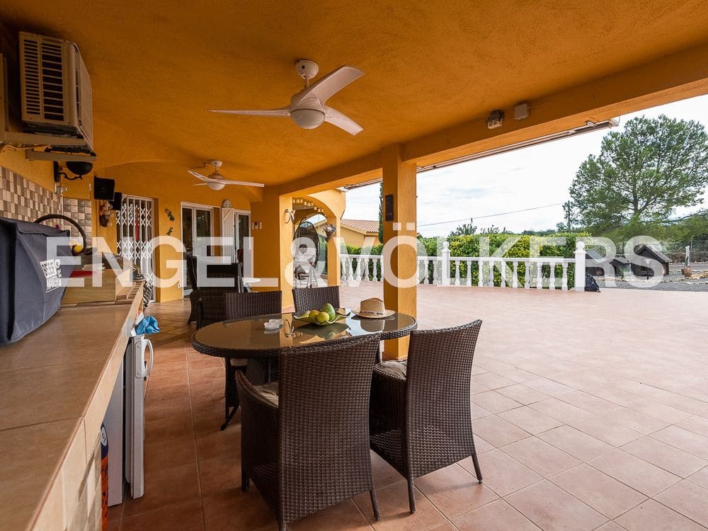 2 bedroom Villa for sale in Calig with garage - € 375,000 (Ref: 8235016)
