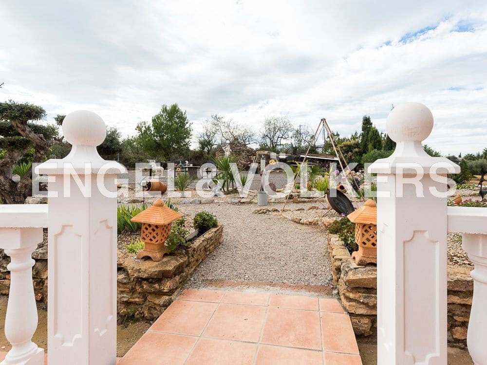 2 bedroom Villa for sale in Calig with garage - € 375,000 (Ref: 8235016)