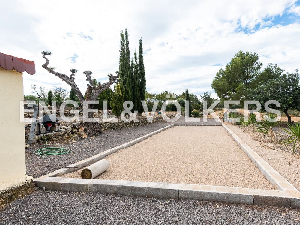 2 bedroom Villa for sale in Calig with garage - € 375,000 (Ref: 8235016)