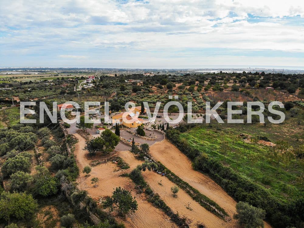 2 bedroom Villa for sale in Calig with garage - € 375,000 (Ref: 8235016)