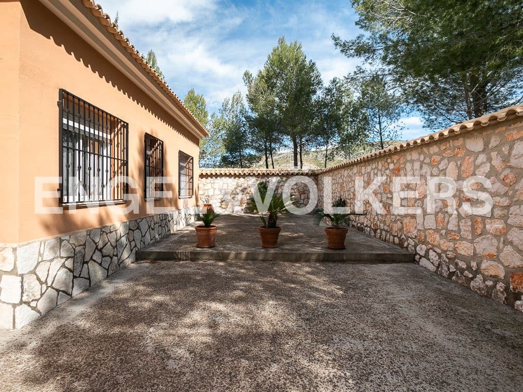 3 bedroom Finca/Country House for sale in Carcaixent with pool garage - € 395,000 (Ref: 8235024)