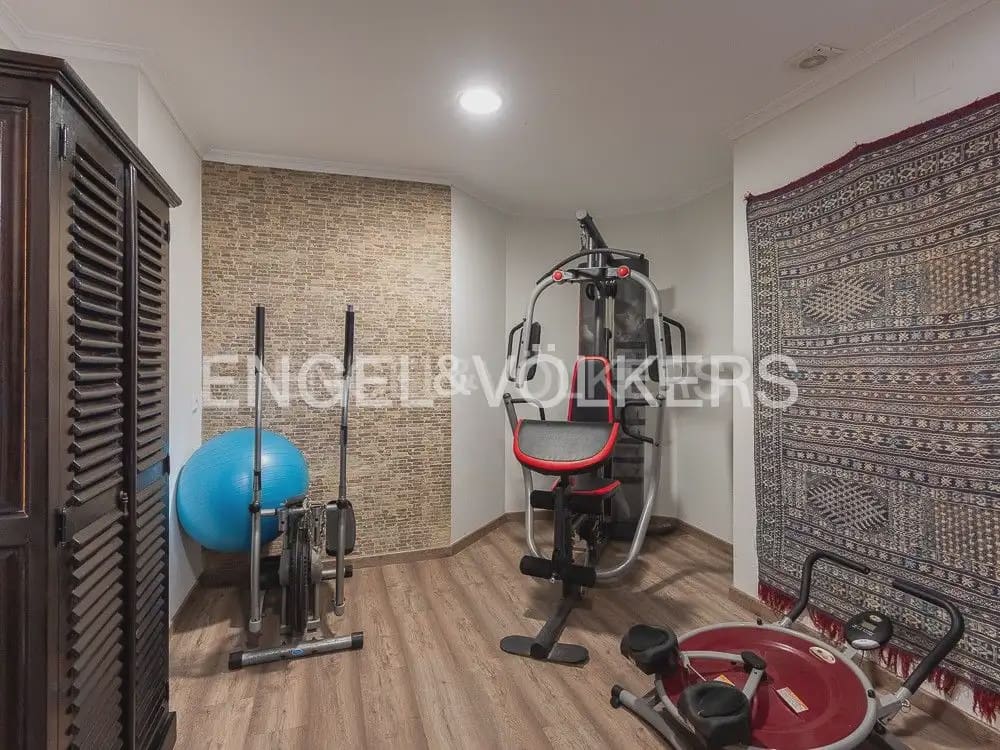 7 makuuhuone Huvila myytävänä paikassa Betera mukana uima-altaan 
autotalli - 950 000 € (Ref: 8235038)