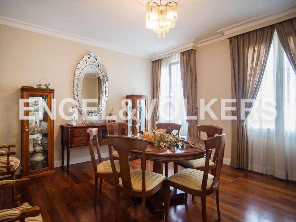 5 bedroom Villa for sale in La Vall d'Uixo with garage - € 950,000 (Ref: 8235044)