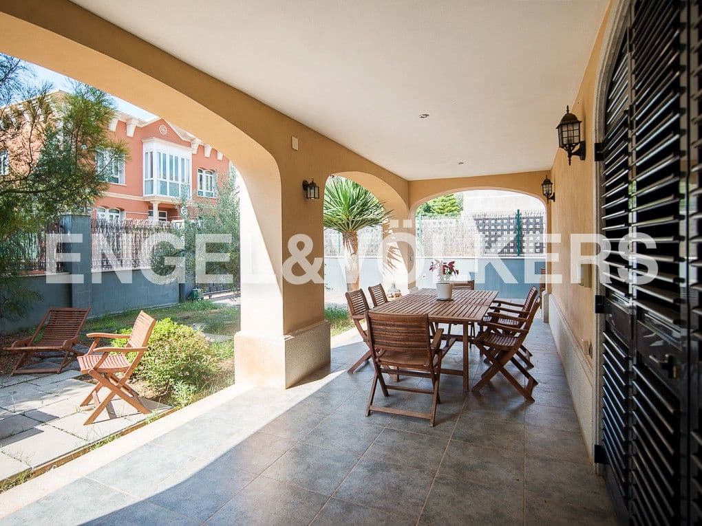 5 bedroom Villa for sale in La Vall d'Uixo with garage - € 950,000 (Ref: 8235044)