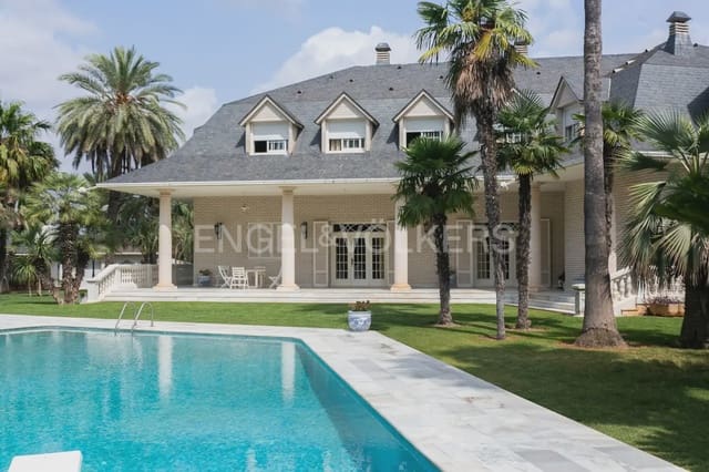 12 bedroom Villa for sale in La Pobla de Vallbona with pool garage - € 1,735,000 (Ref: 8235052)