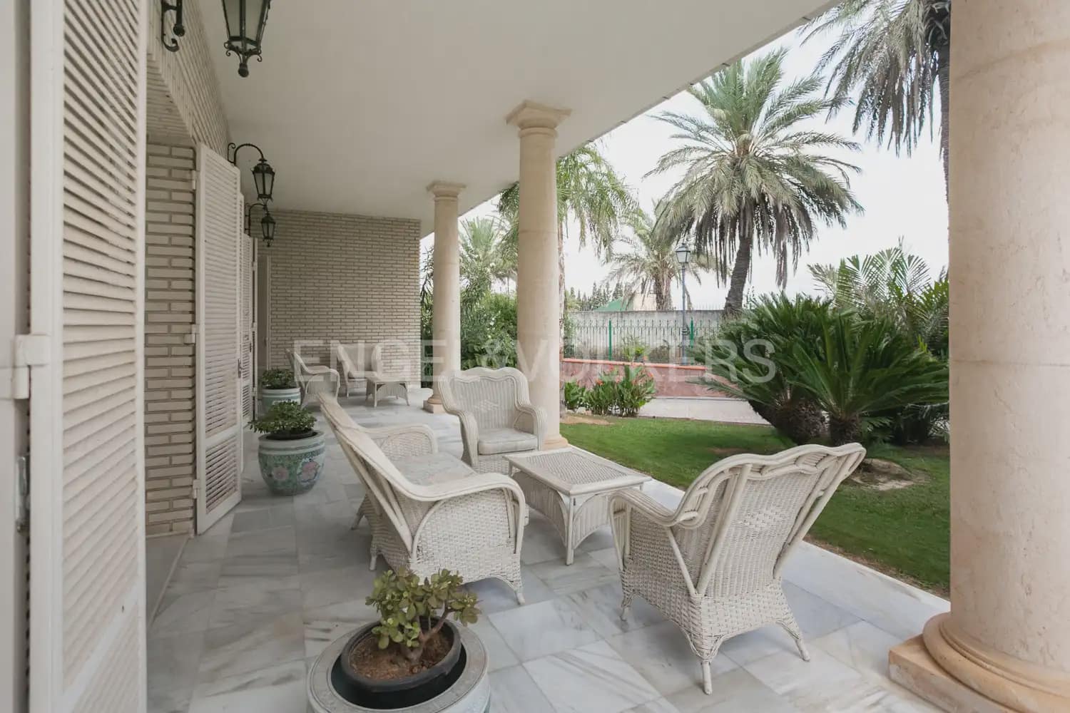 12 bedroom Villa for sale in La Pobla de Vallbona with pool garage - € 1,735,000 (Ref: 8235052)