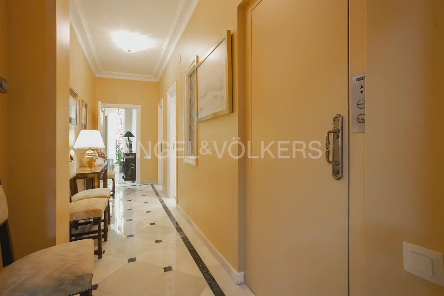 12 bedroom Villa for sale in La Pobla de Vallbona with pool garage - € 1,735,000 (Ref: 8235052)