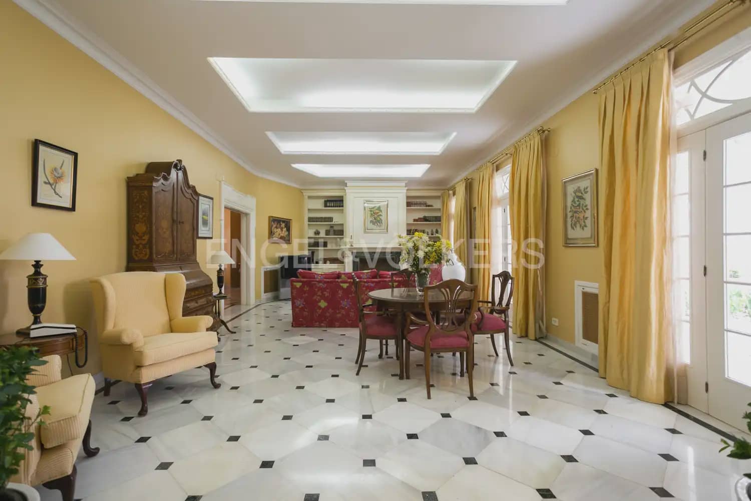 12 bedroom Villa for sale in La Pobla de Vallbona with pool garage - € 1,735,000 (Ref: 8235052)