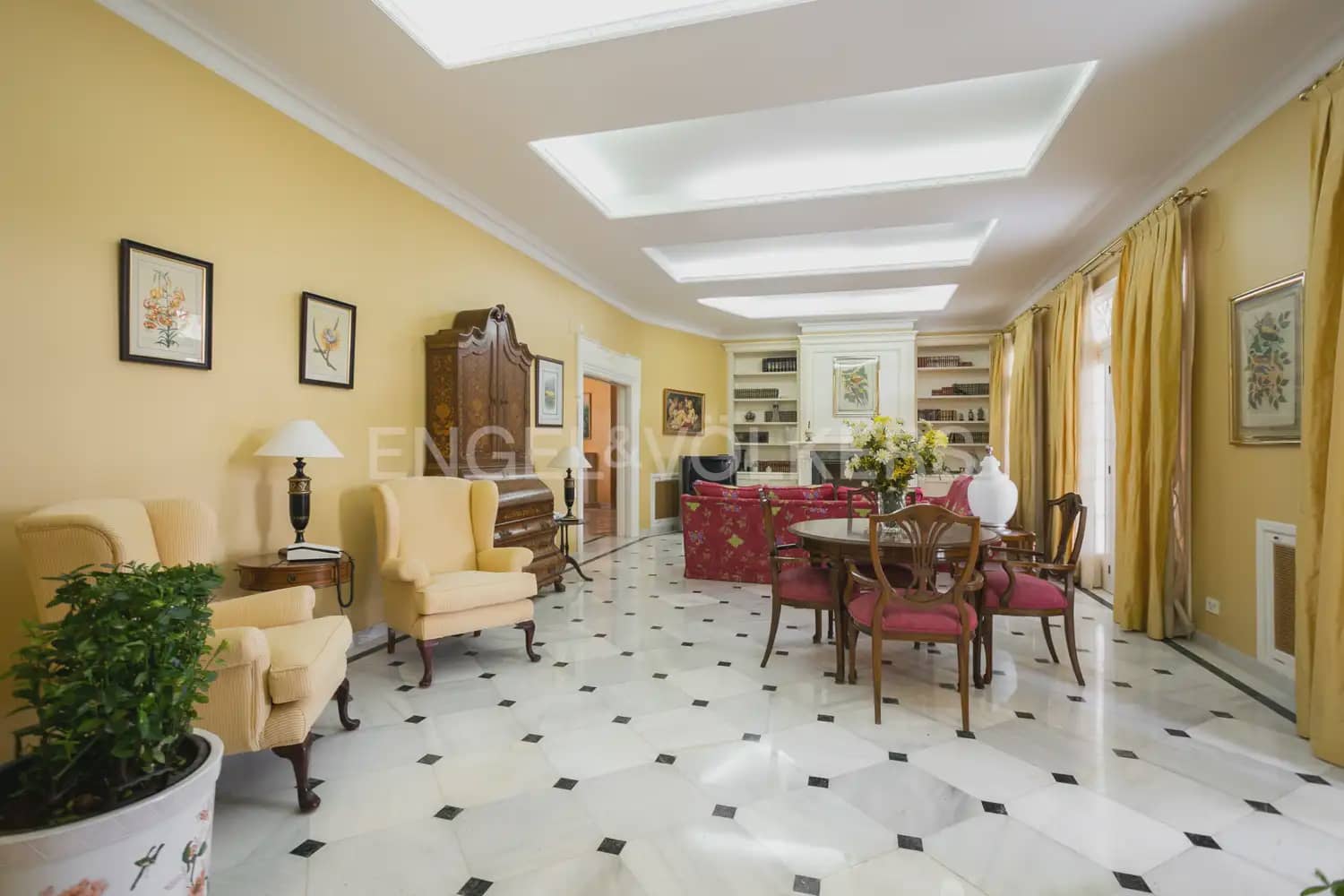 12 bedroom Villa for sale in La Pobla de Vallbona with pool garage - € 1,735,000 (Ref: 8235052)