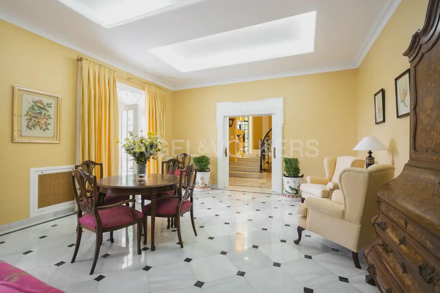 12 bedroom Villa for sale in La Pobla de Vallbona with pool garage - € 1,735,000 (Ref: 8235052)