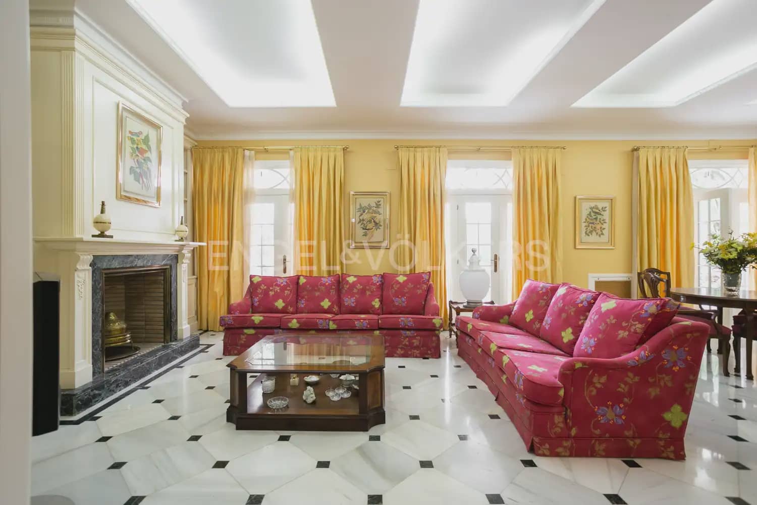 12 bedroom Villa for sale in La Pobla de Vallbona with pool garage - € 1,735,000 (Ref: 8235052)
