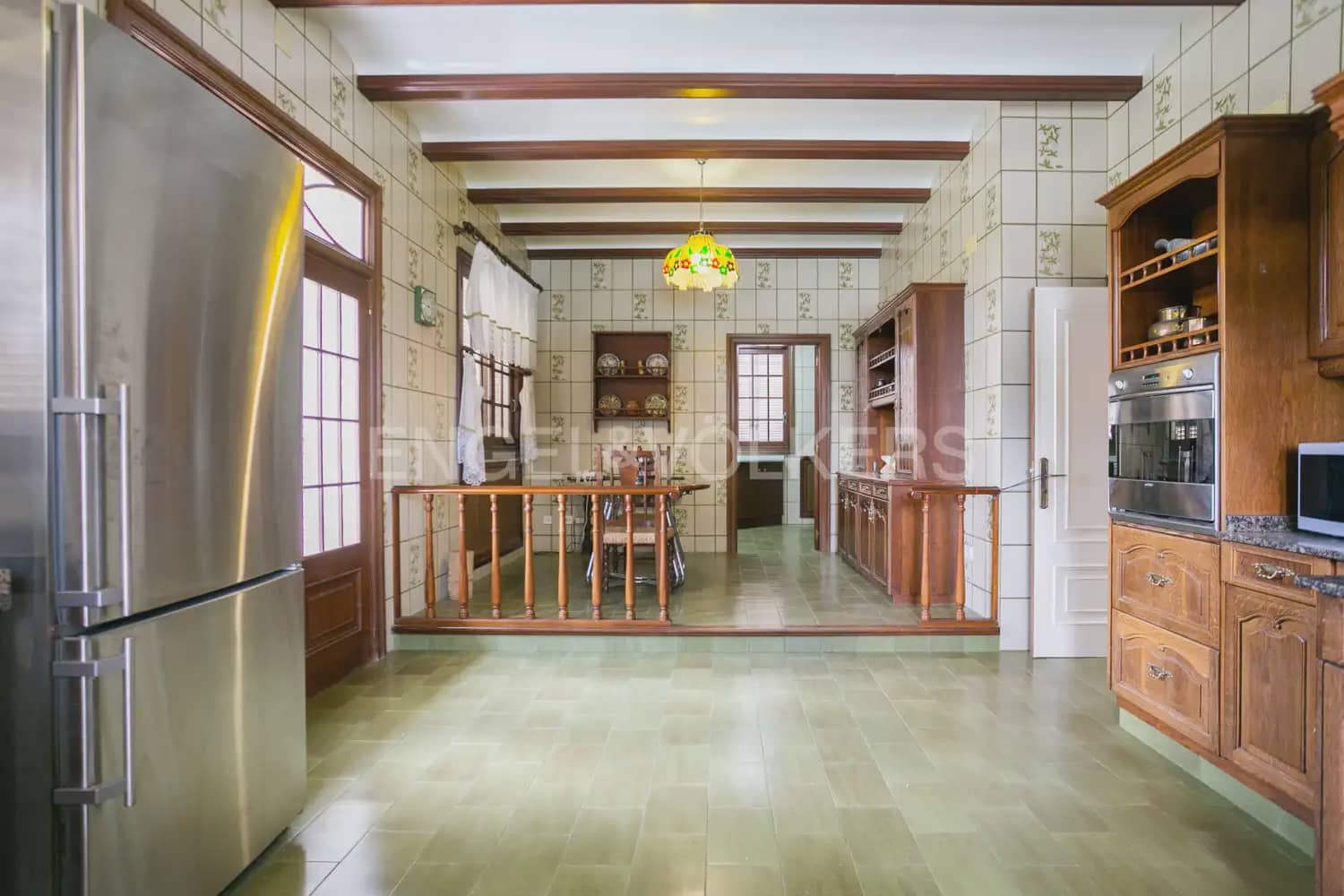 12 bedroom Villa for sale in La Pobla de Vallbona with pool garage - € 1,735,000 (Ref: 8235052)