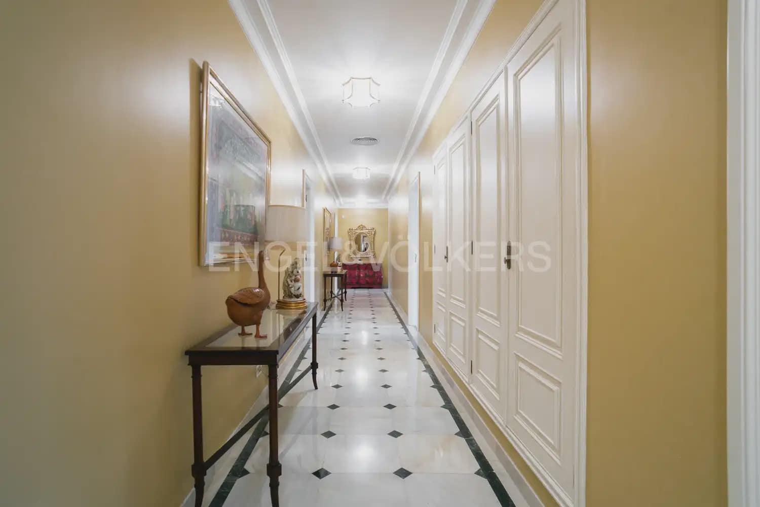 12 bedroom Villa for sale in La Pobla de Vallbona with pool garage - € 1,735,000 (Ref: 8235052)