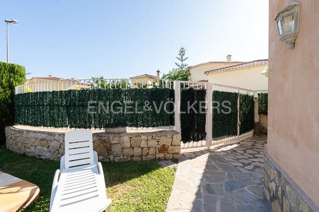 2 bedroom Villa for sale in Oliva Nova, Oliva with pool garage - € 390,000 (Ref: 8235069)