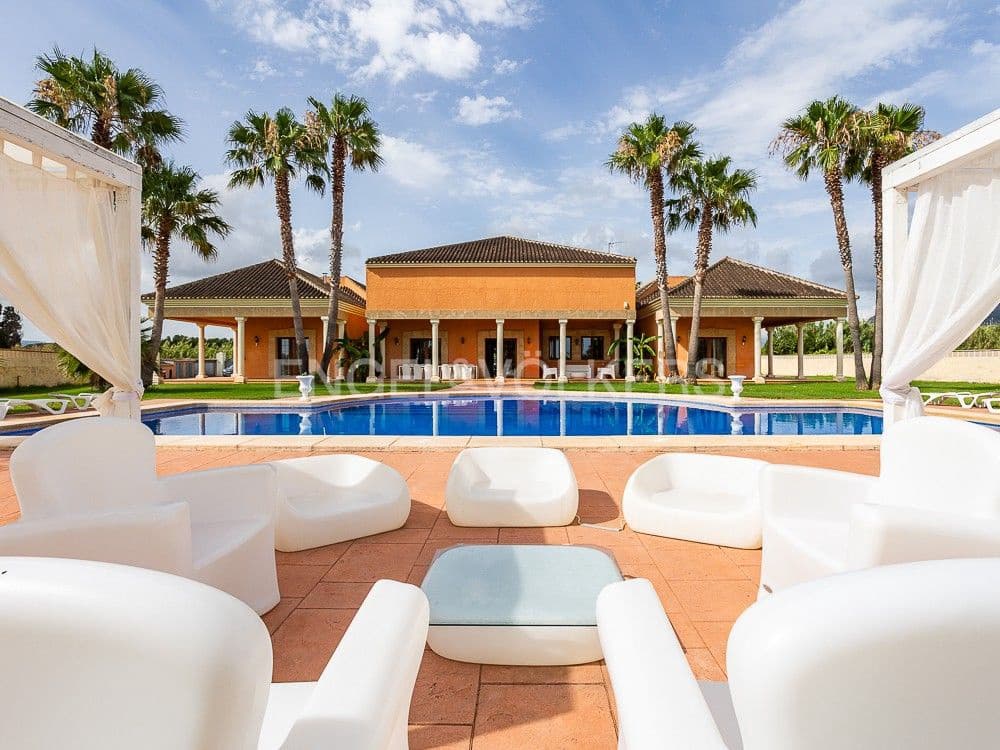 5 camera da letto Villa in vendita in Denia con piscina - 1.895.000 € (Rif: 8235091)