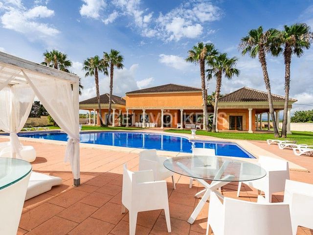 5 Zimmer Villa zu verkaufen in L'Almadrava - L'Estanyó, Dénia mit Pool Garage - 1.490.000 € (Ref: 8235091)