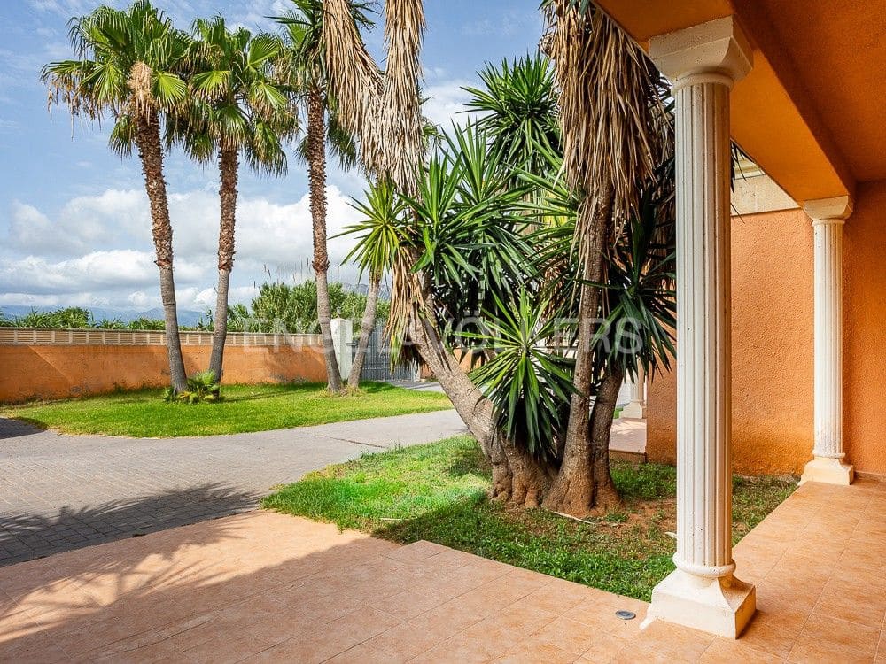 5 camera da letto Villa in vendita in Denia con piscina - 1.895.000 € (Rif: 8235091)