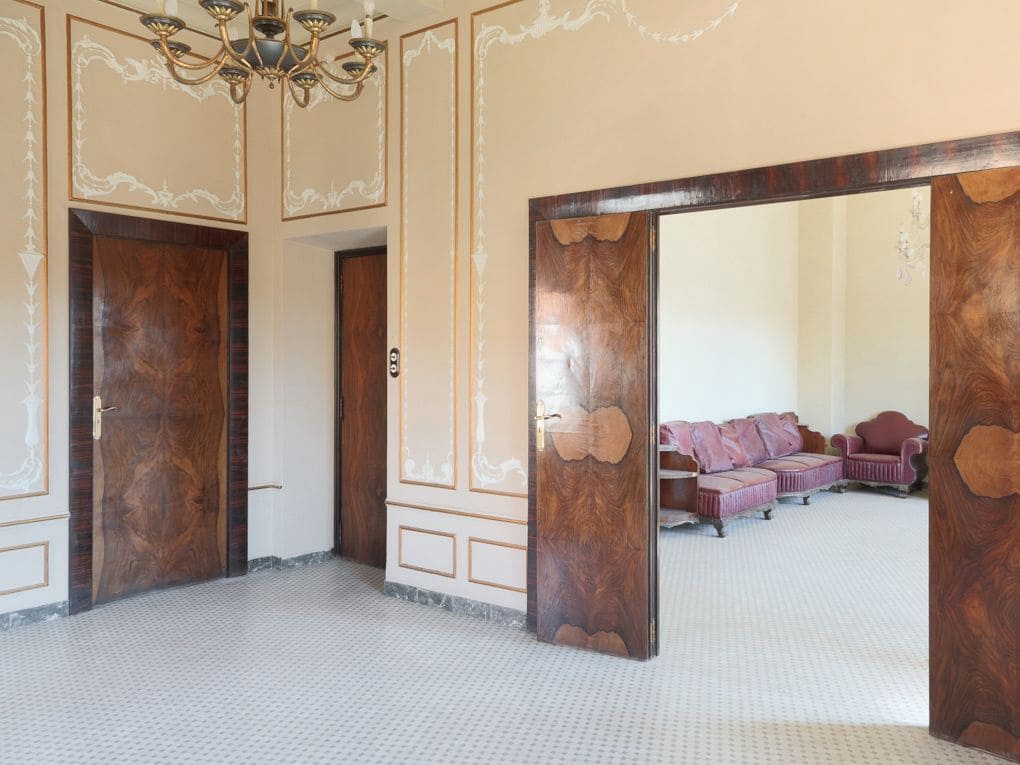 13 bedroom Villa for sale in Requena with pool garage - € 1,788,000 (Ref: 8235101)