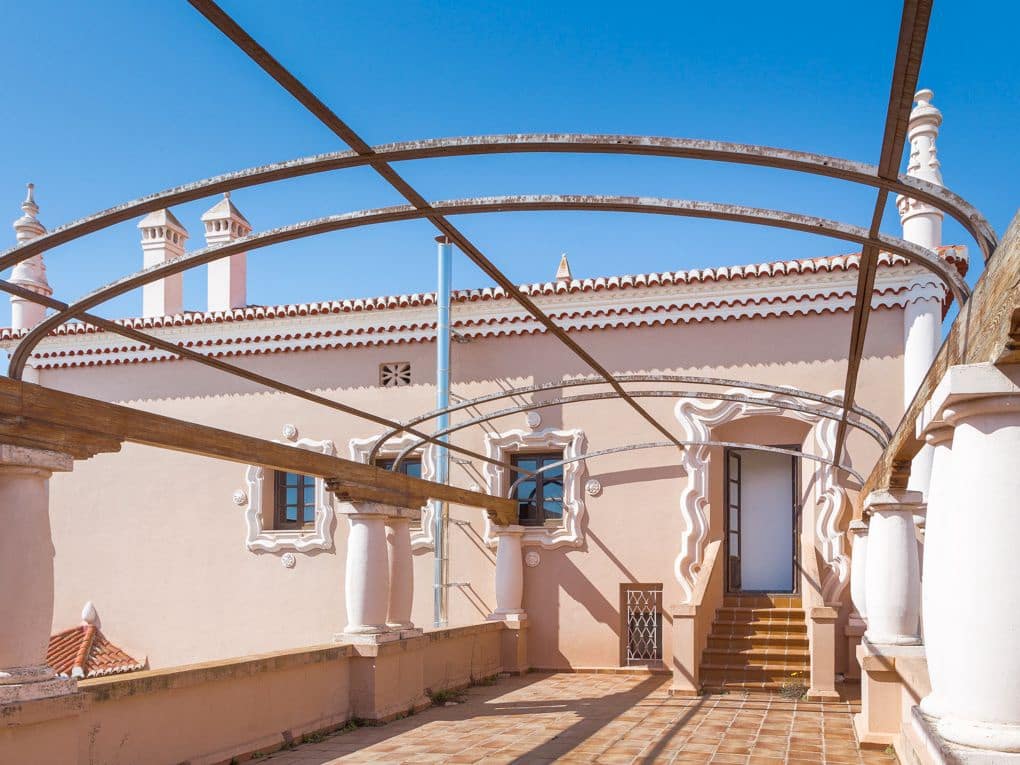 13 bedroom Villa for sale in Requena with pool garage - € 1,788,000 (Ref: 8235101)