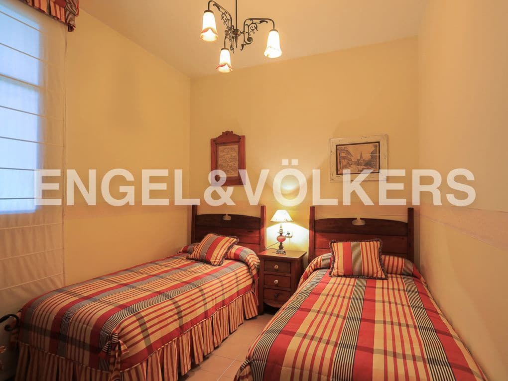 10 bedroom Finca/Country House for sale in Ayora with pool - € 3,900,000 (Ref: 8235132)