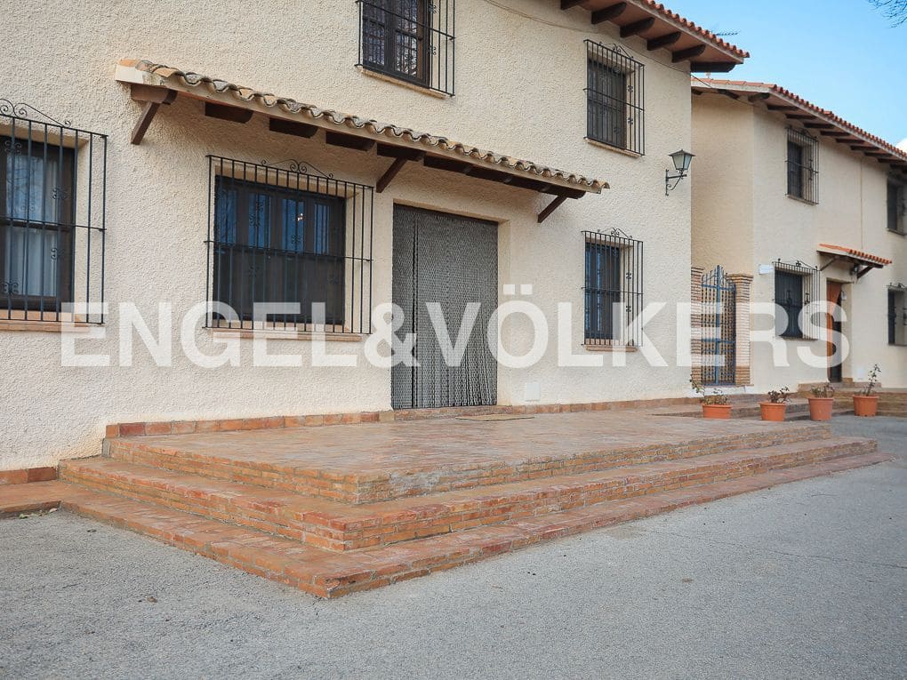 10 bedroom Finca/Country House for sale in Ayora with pool - € 3,900,000 (Ref: 8235132)