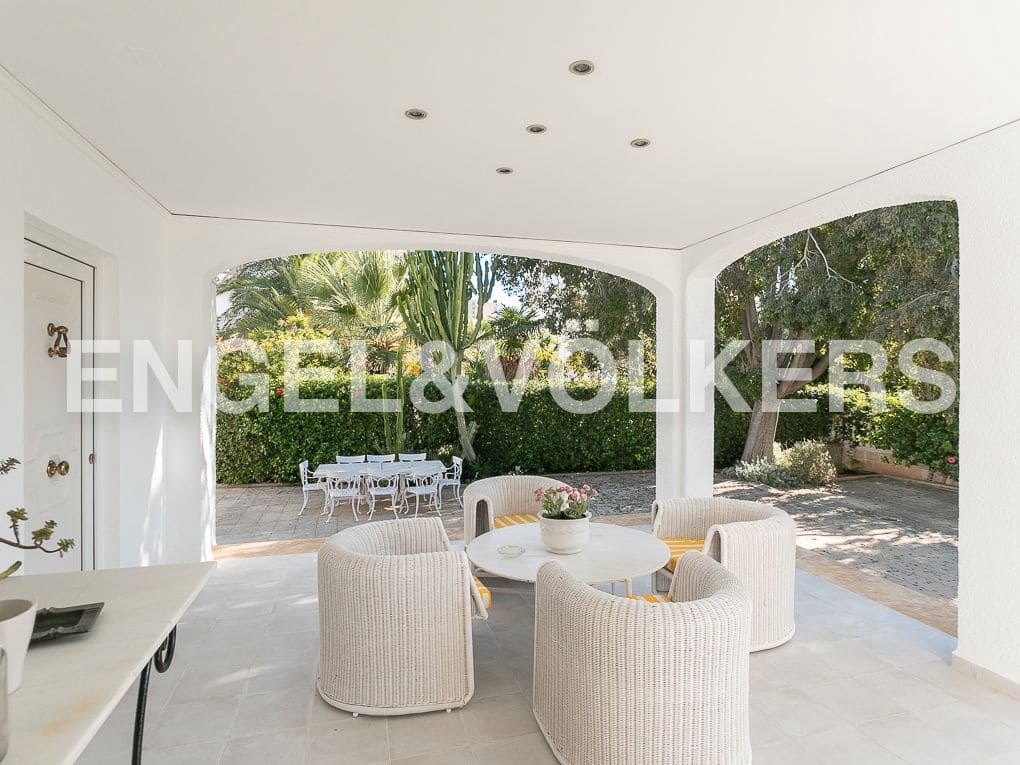 7 quarto Moradia para venda em Gandia com piscina garagem - 1 250 000 € (Ref: 8235151)