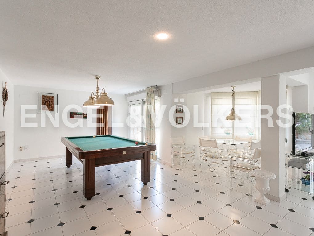 7 quarto Moradia para venda em Gandia com piscina garagem - 1 250 000 € (Ref: 8235151)