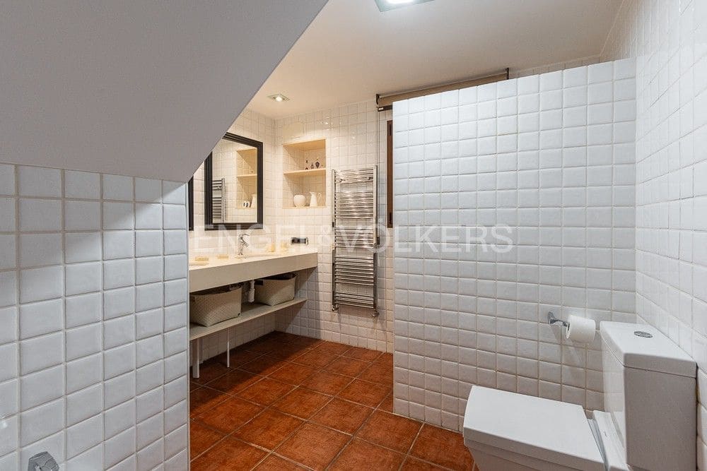 4 bedroom Villa for sale in Onda with pool - € 430,000 (Ref: 8235154)