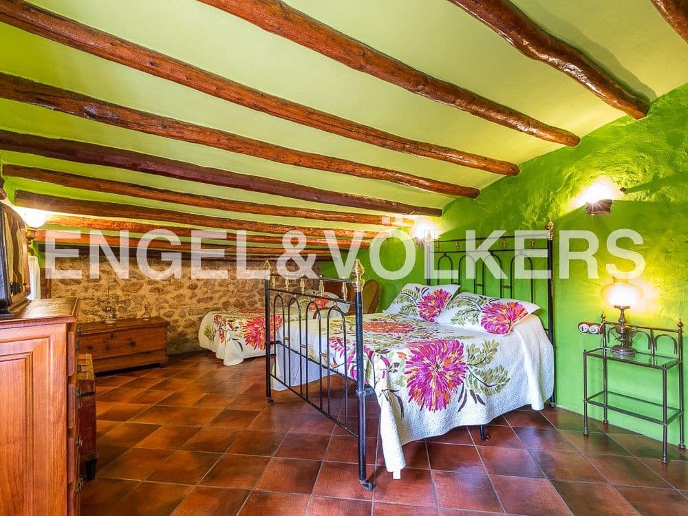 2 bedroom Finca/Country House for sale in Sierra Engarceran - € 280,000 (Ref: 8235158)