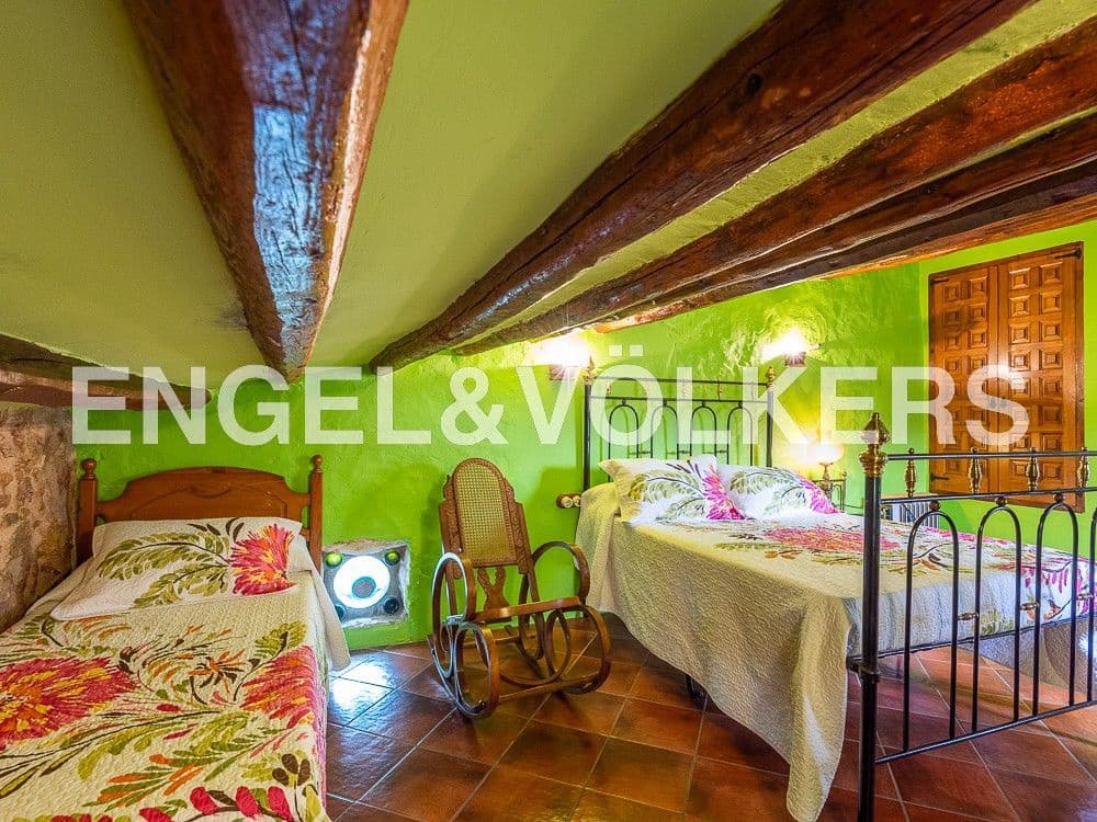 2 bedroom Finca/Country House for sale in Sierra Engarceran - € 280,000 (Ref: 8235158)