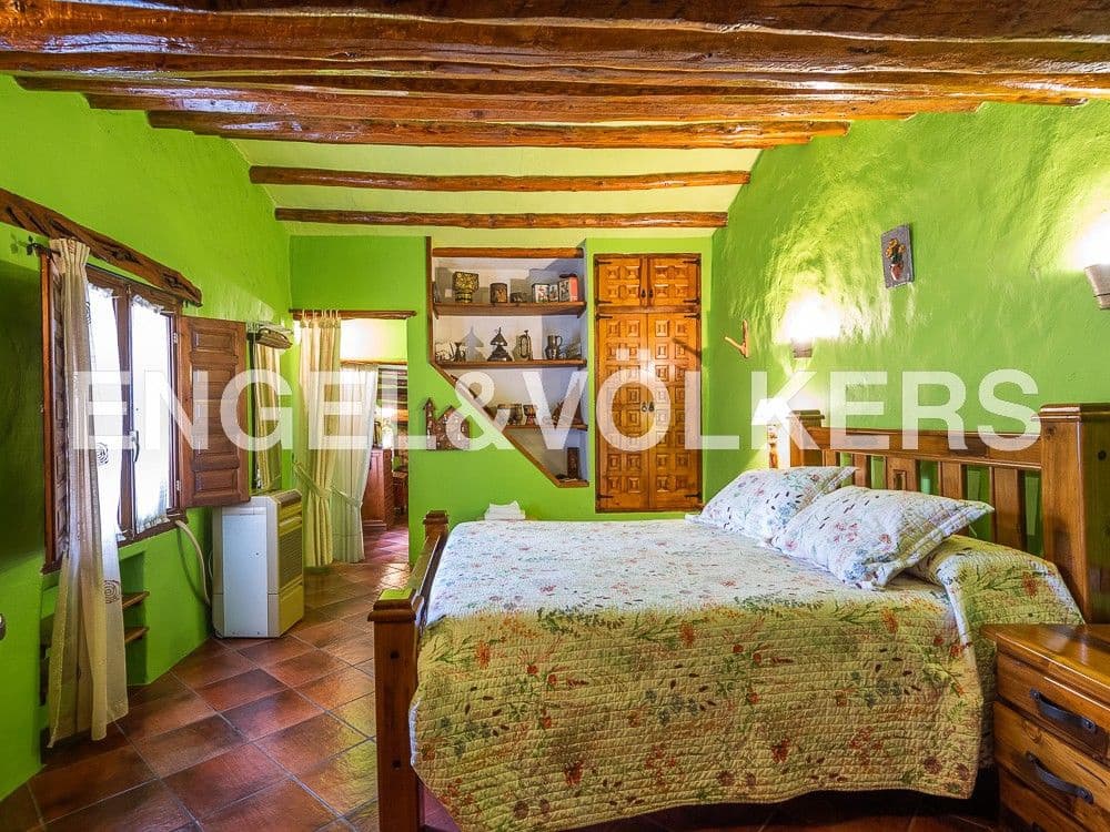 2 bedroom Finca/Country House for sale in Sierra Engarceran - € 280,000 (Ref: 8235158)