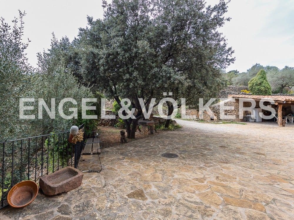 2 bedroom Finca/Country House for sale in Sierra Engarceran - € 280,000 (Ref: 8235158)