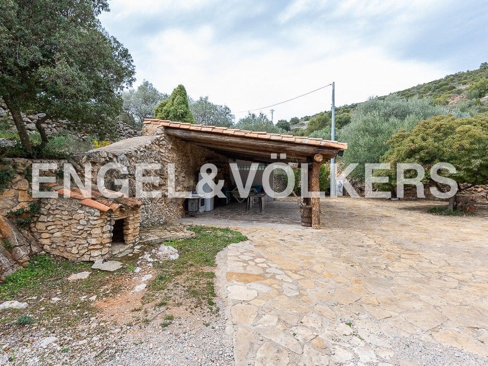 2 bedroom Finca/Country House for sale in Sierra Engarceran - € 280,000 (Ref: 8235158)