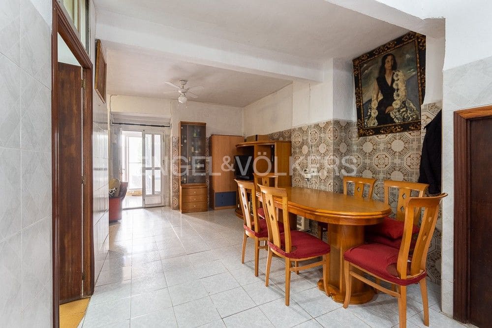 4 bedroom Townhouse for sale in Gilet - € 318,000 (Ref: 8235159)