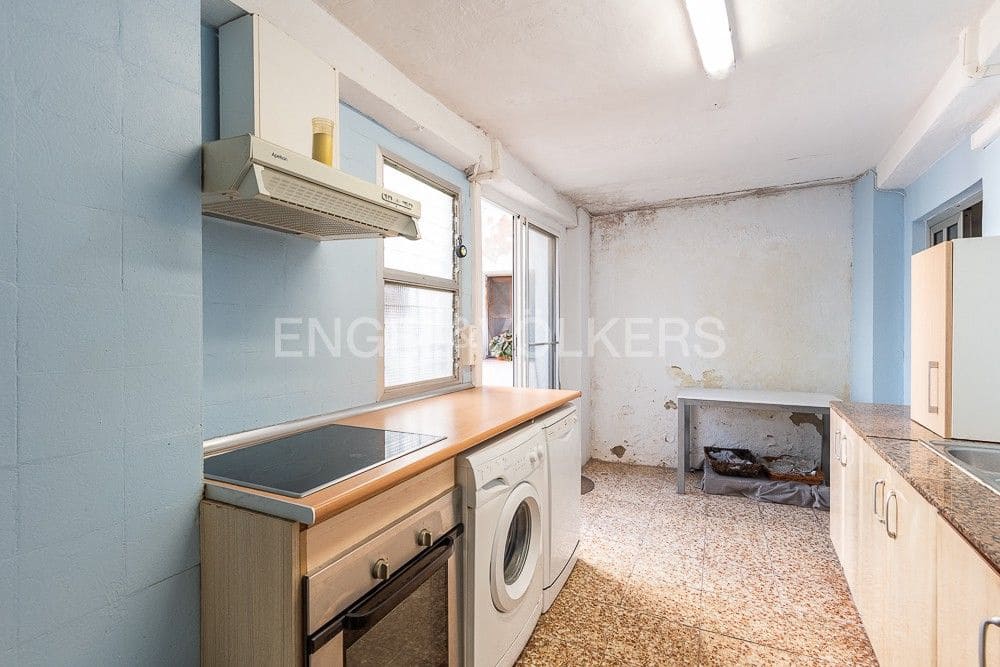 4 bedroom Townhouse for sale in Gilet - € 318,000 (Ref: 8235159)