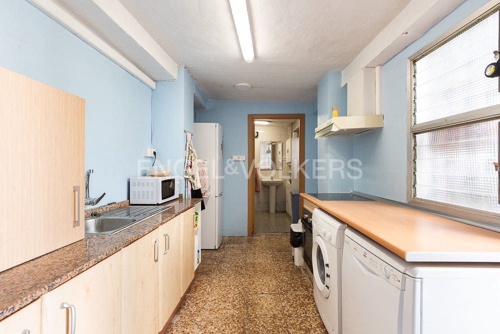 4 bedroom Townhouse for sale in Gilet - € 318,000 (Ref: 8235159)