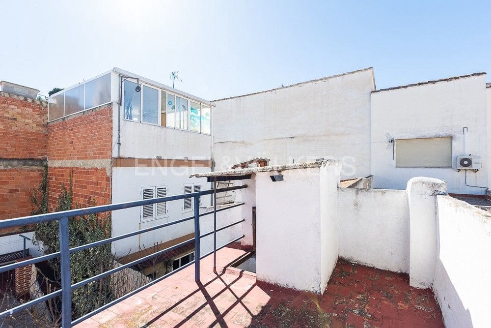4 bedroom Townhouse for sale in Gilet - € 318,000 (Ref: 8235159)