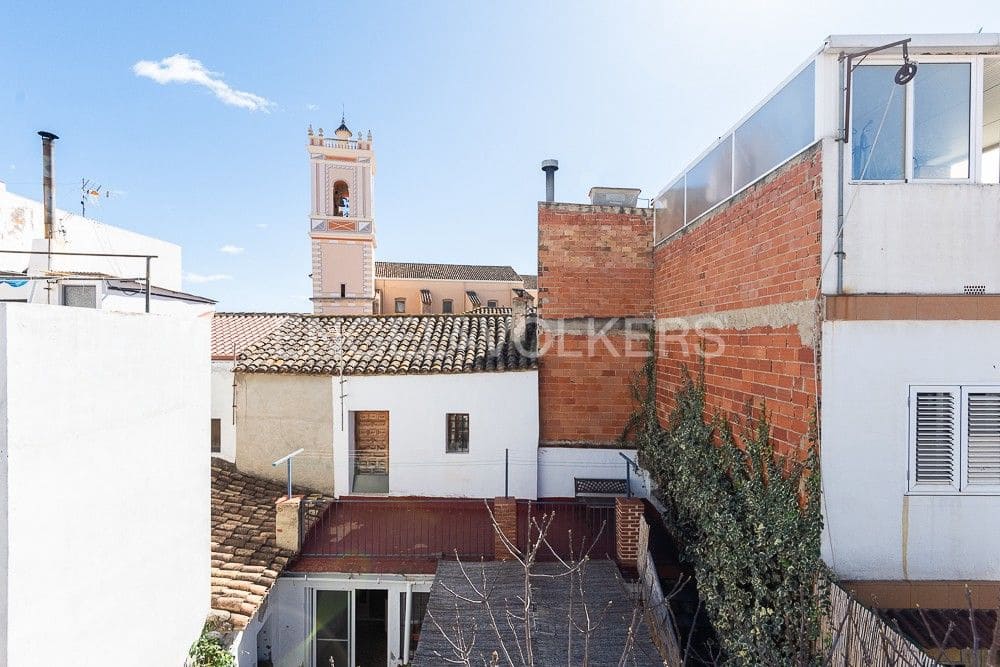4 bedroom Townhouse for sale in Gilet - € 318,000 (Ref: 8235159)