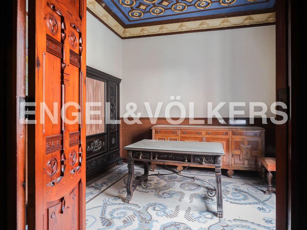10 bedroom Townhouse for sale in Carcaixent - € 350,000 (Ref: 8235166)