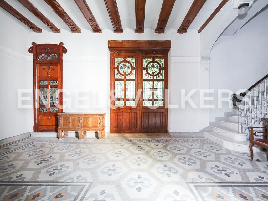 10 bedroom Townhouse for sale in Carcaixent - € 350,000 (Ref: 8235166)