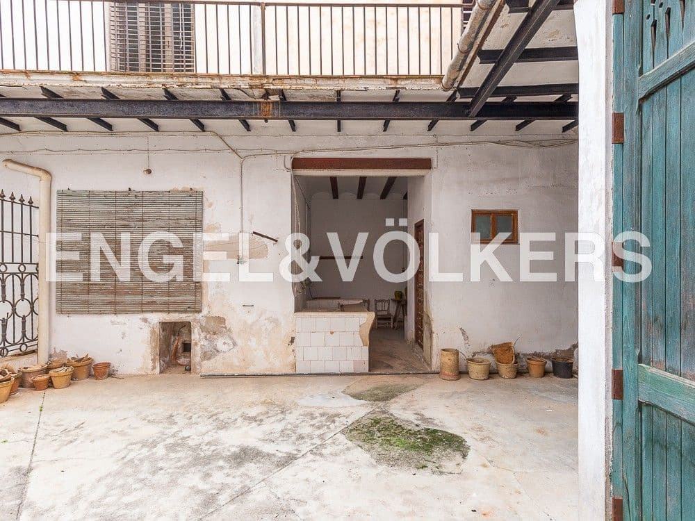 10 bedroom Townhouse for sale in Carcaixent - € 350,000 (Ref: 8235166)